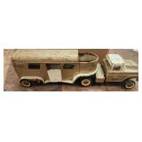 1960s Nylint #6300 Thoroughbred Farms Horse Traile