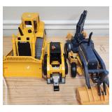 3 Caterpillar & John Deere VTG Equipment