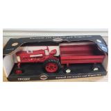 VTG NIB Ertl 1/16 scale Farmall 350 tractor