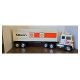 VTG Nylint Cadet GMC 18-wheeler toy truck