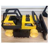 Lot Of 2 Tonka 952 Dozer & Excavator Equipment