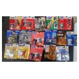 Lot of 16 VTG Sealed Starting Lineups