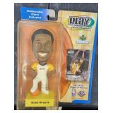 01 UD Play Makers Kobe Bryant bobble & Card SetNIB