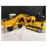 Bruder Liebherr 912 & Tonka mighty excavator
