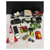 Mixed lot of small die-cast cars