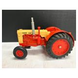 ERTL Case 600 wide front tractor