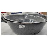 5 Pieces Of Antique Enamelware Cooking Items