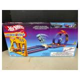 Hot Wheels ultra hots track