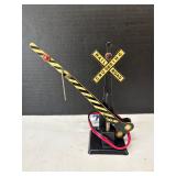 Marx No. 438 auto Railroad Crossing Gate & Signal