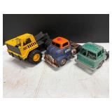 Lot of 3 semi trucks (no trailers)