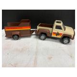1979 Tonka plastic pickup truck and horse trailer