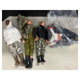 Mixed lot of military dolls and toys
