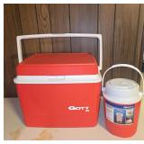 Gott Red Cooler and 2-Gallon Jug Set
