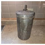 White Mountain Freezer Triple Motion