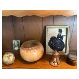 Decorative Tabletop Collectibles Set