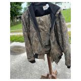 Carhartt Large Coat with Pants 30/30