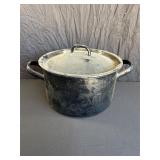 Baumann Enamel-Coated Cast Iron Dutch Oven