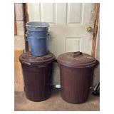 Plastic Trash Cans and Buckets