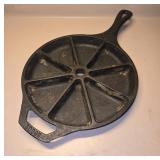 Lodge Cast Iron Divided Cornbread Skillet