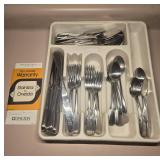 Oneida Stainless Steel Flatware Set