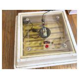 HOVA-BATOR EGG INCUBATOR, w/ 42 AUTO EGG TURNER