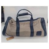 $42 Cuero Estilo Vegan Leather Duffle Bag