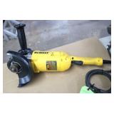 DeWalt DWE4517 Corded 7' Angle Grinder