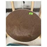 round folding table