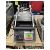 Star Grooved plate Panini Grill