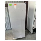 Criterion single door freezer