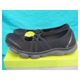 Mixed Sized Pair Easy Spirit Black Shoes