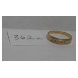 14K Gold Ring w/ Clear Stones