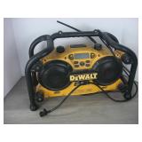Dewalt  Worksite Radui/Charger DC011
