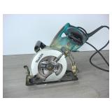 Makita 5477 7 1/4' Circular Saw