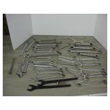 Lot of Combination and Ratcheting Wrenches