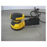 Dewalt Sander - DWE6421