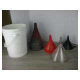 4 Funnels - Mooney Airvent, 2 Plastic and One...