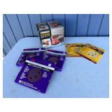 Chicago Electric 5' Palm Sander and Assorted Sanding Discs