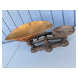 Dual Pan Balance Scale