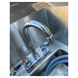 ss sink w plumbing