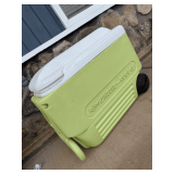 Igloo Wheelie Cool 42 Rolling Cooler