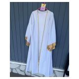 Underwraps White and Gold Cleopatra Robe