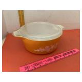 Pyrex Butterfly Gold Lidded Dish