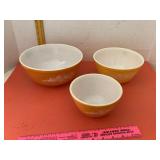 Pyrex Butterfly Gold Nesting Bowls 3