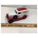 Ertyl 1932 Ford Delivery Van Bank