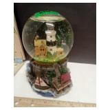 Musical Glitter Globe Lighthouse Scene plays Oh