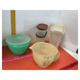 Tupperware & Rubbermaid Containers