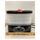 Dash Food Dehydrator