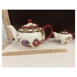 Onieda Strawberry Plaid Lidded Teapot & Creamer
