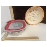 Rubbermaid Lidded Glass Baking Dish with Plastic